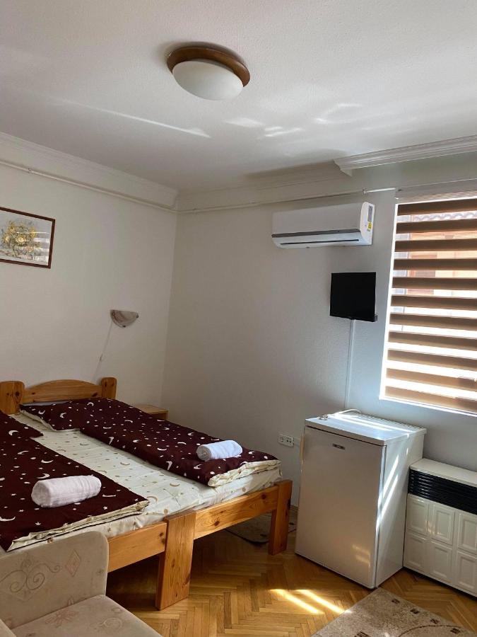 Birta Apartman Hajdúszoboszló Buitenkant foto